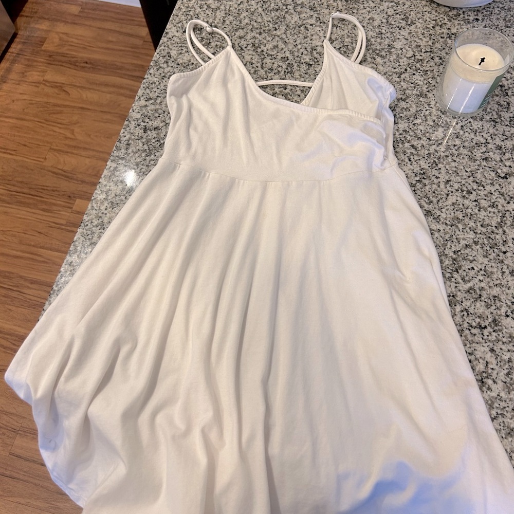 Forever 21 Women’s White V-Neck Minidress, size Large